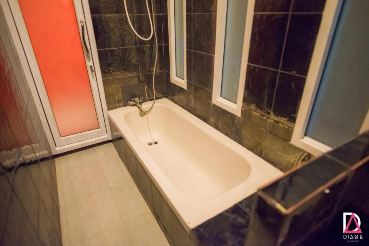 פטצ'אבורי Diane Hotel מראה חיצוני תמונה