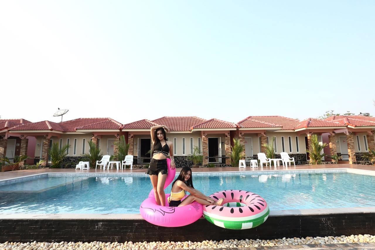 פטצ'אבורי Diane Hotel מראה חיצוני תמונה