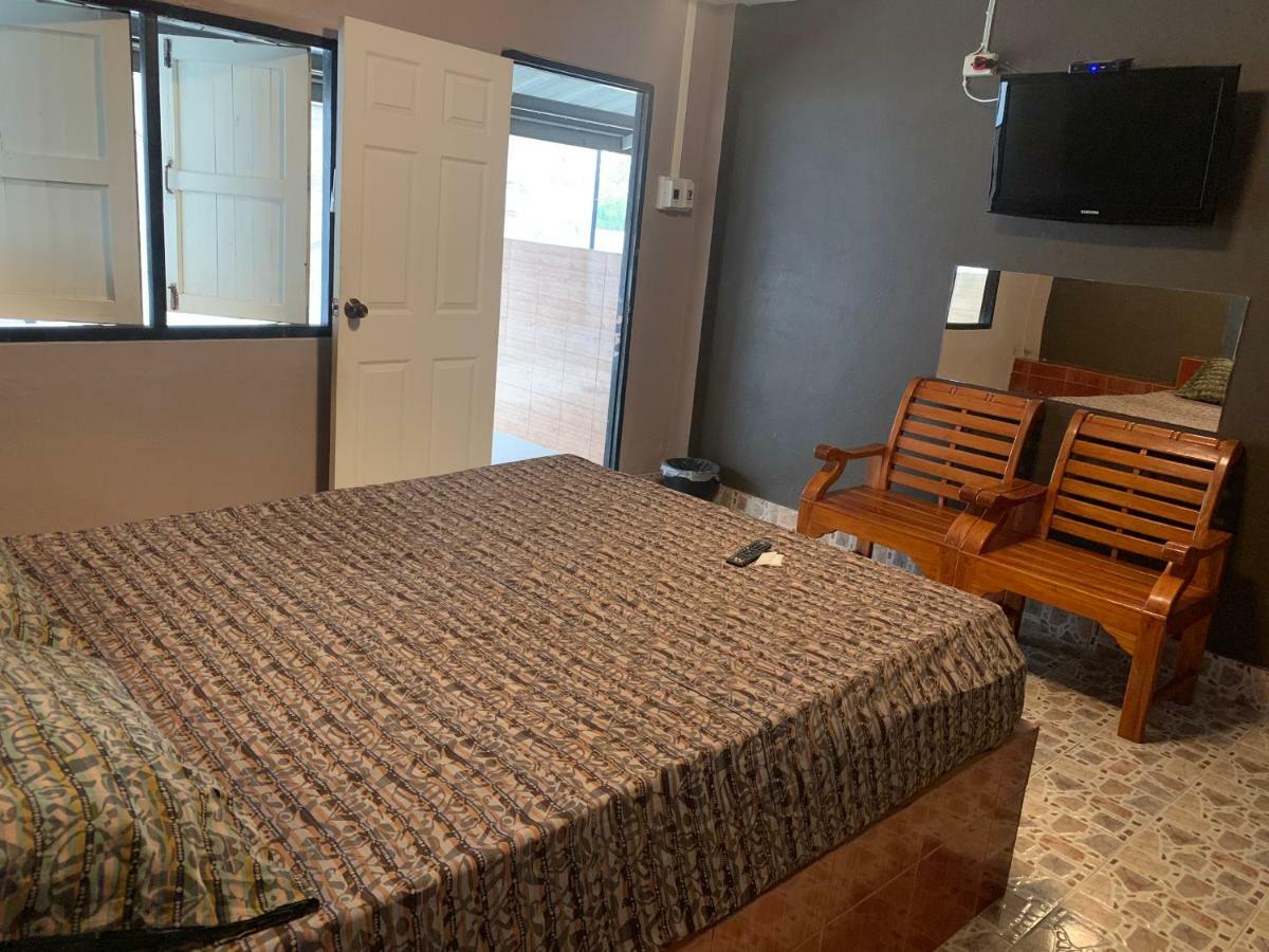 פטצ'אבורי Diane Hotel מראה חיצוני תמונה